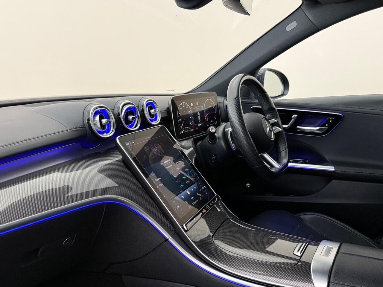 Mercedes-Benz C Class thumbnail Interior Front
