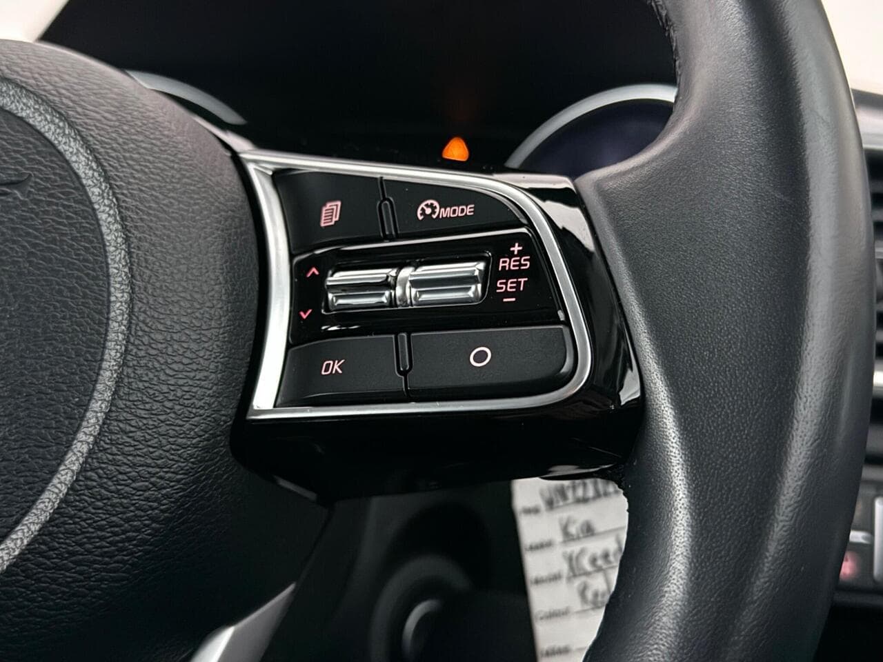 Kia XCeed thumbnail Misc Controls