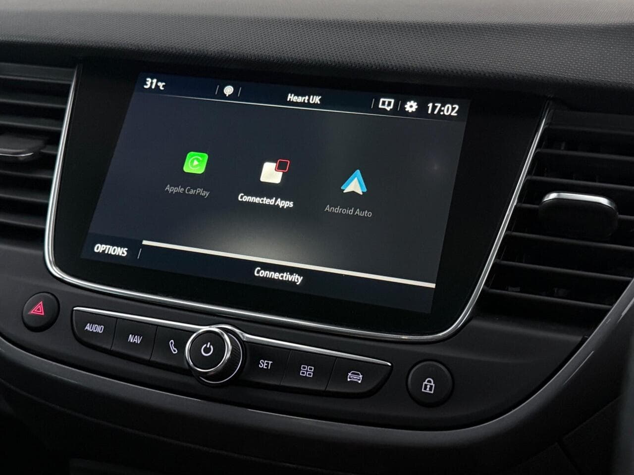 Vauxhall Crossland thumbnail Infotainment System