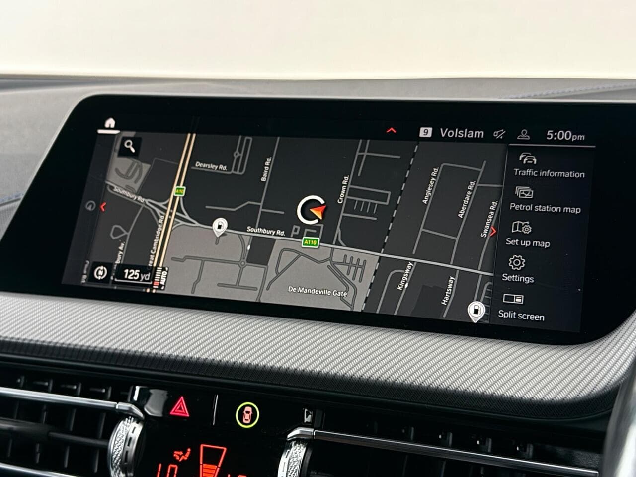 BMW 1 Series thumbnail Infotainment System