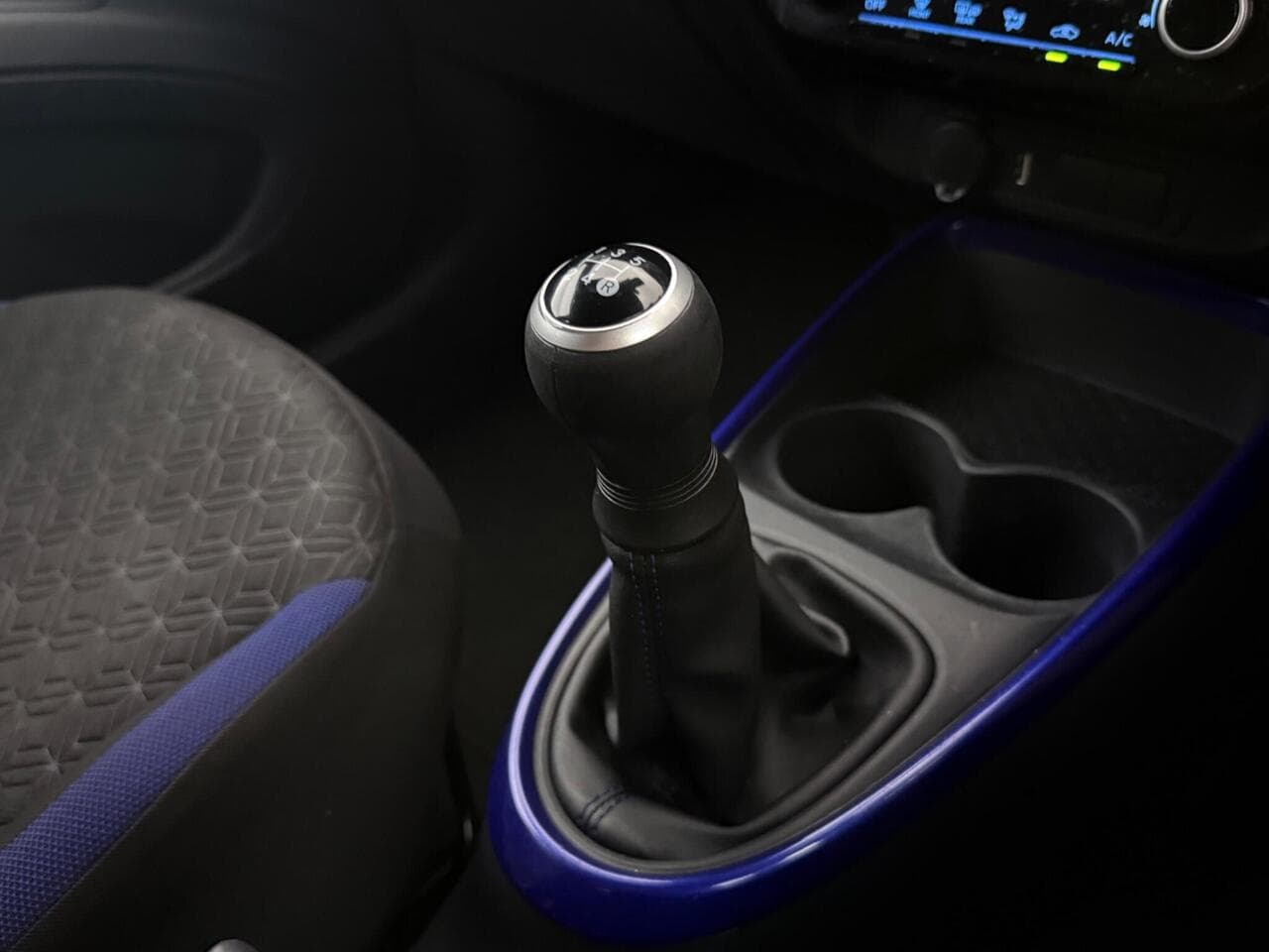 Toyota Aygo X thumbnail Interior Front
