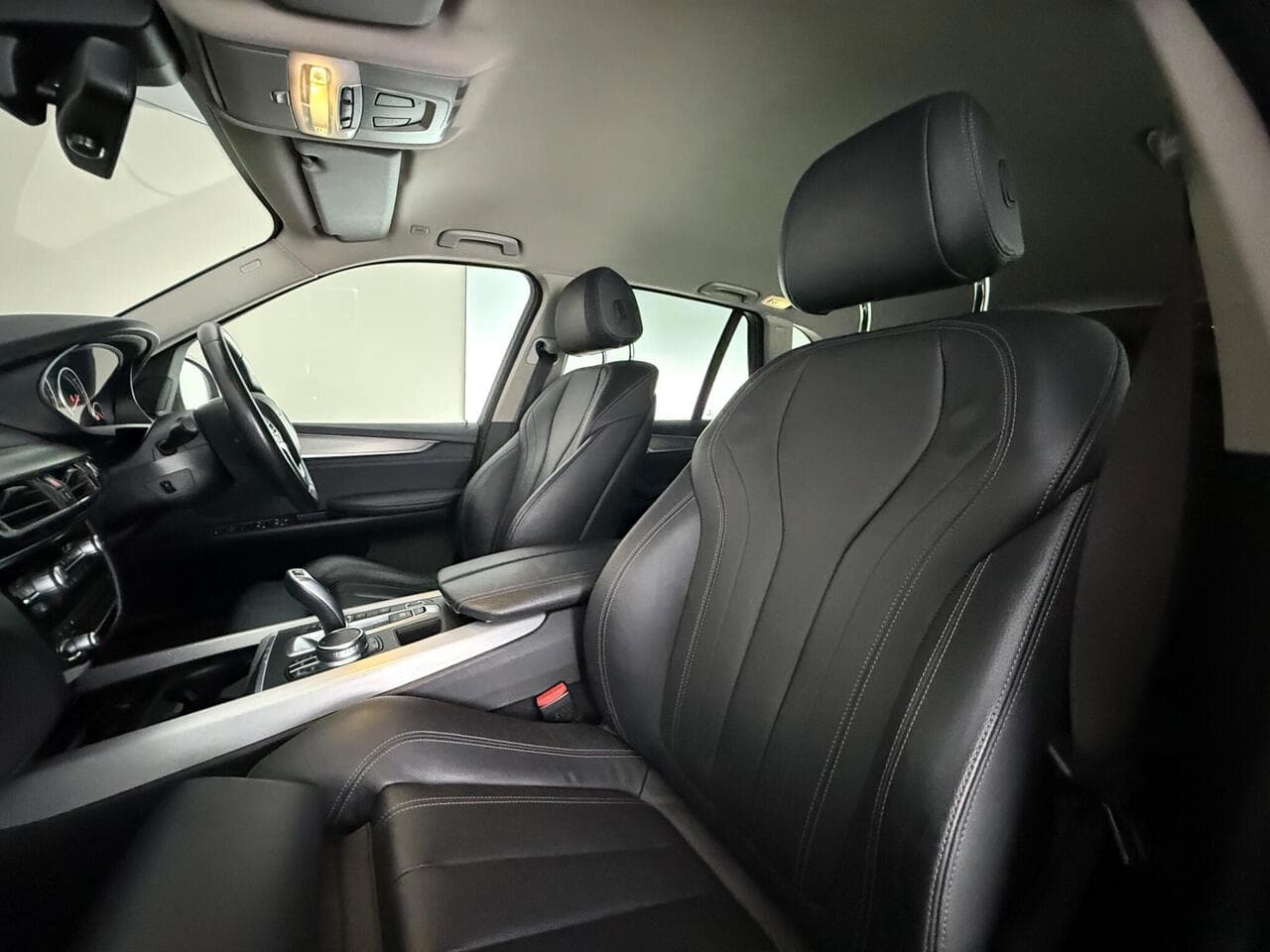 BMW X5 thumbnail Seat Front Passenger