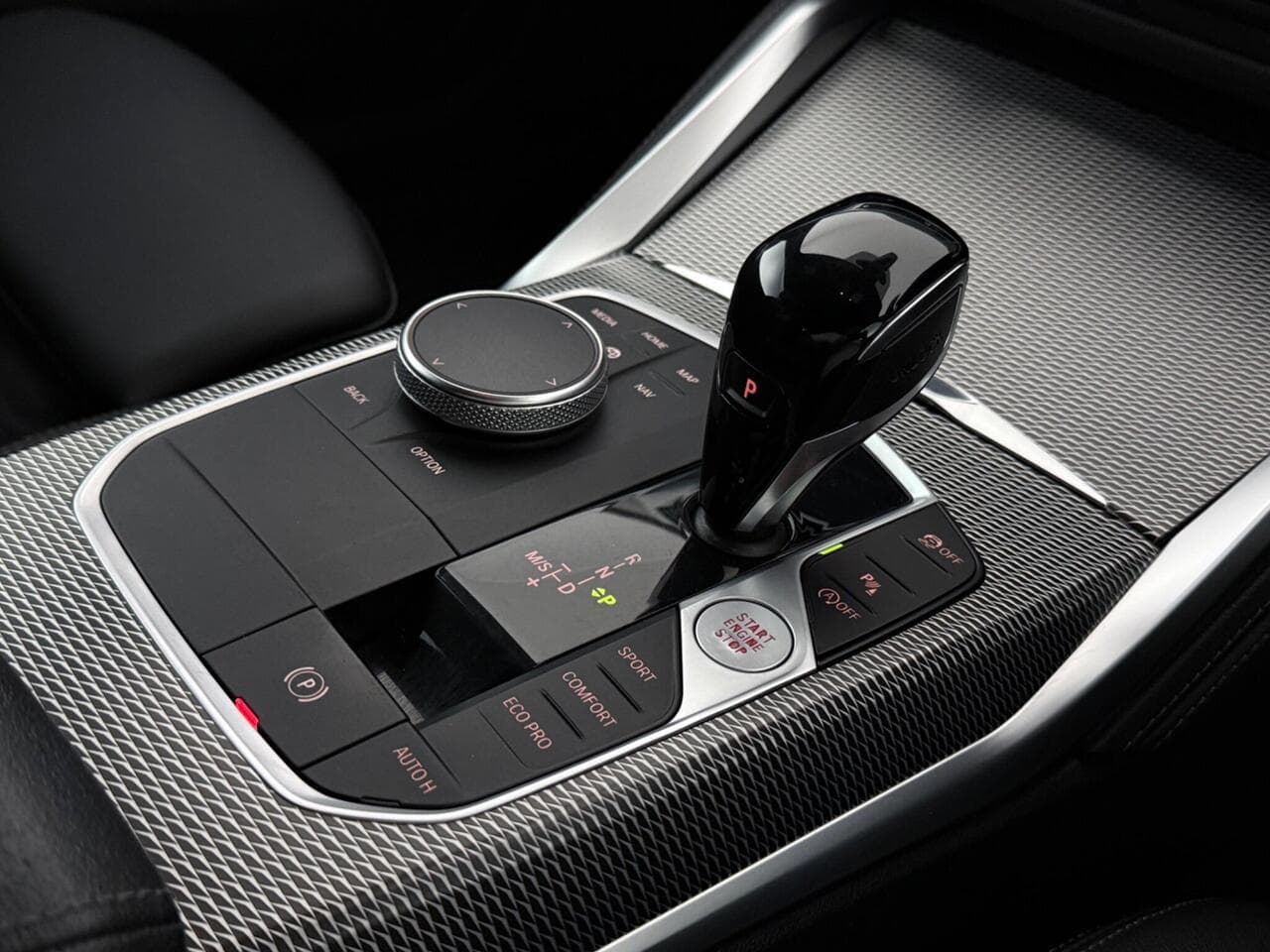 BMW 4 Series thumbnail Interior Front