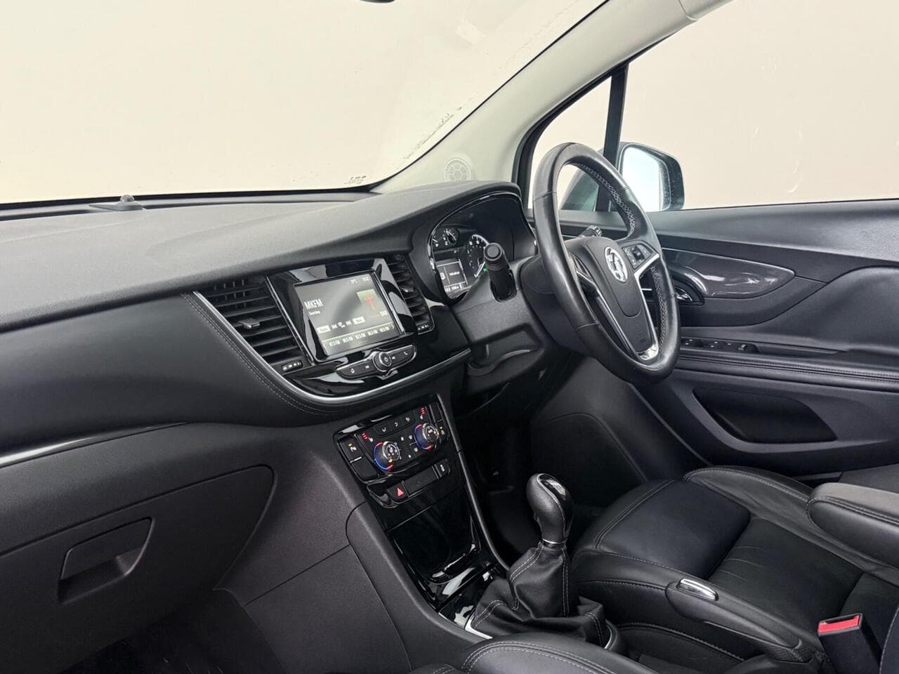 Vauxhall Mokka X thumbnail Interior Front