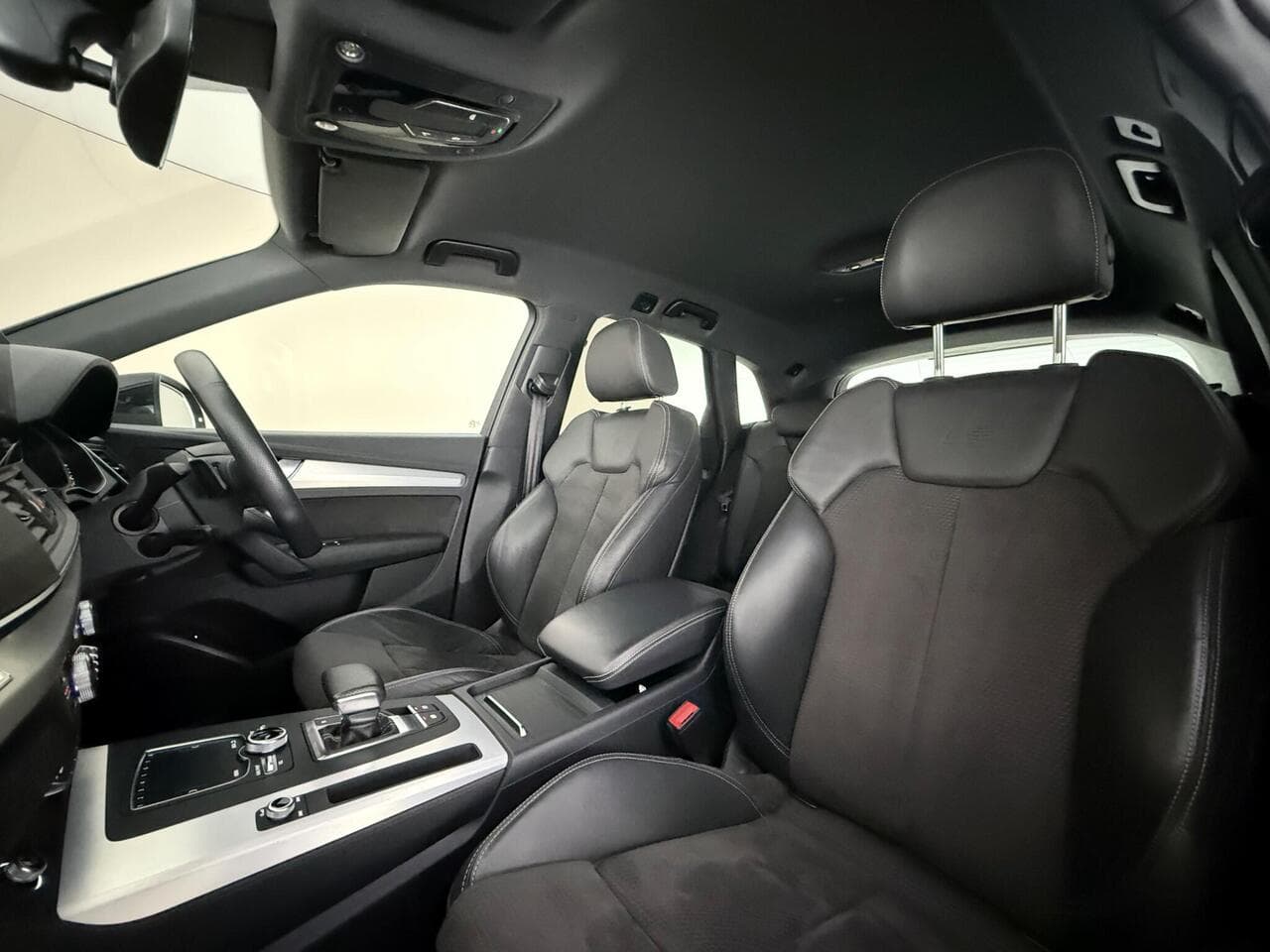 Audi Q5 thumbnail Seat Front Passenger