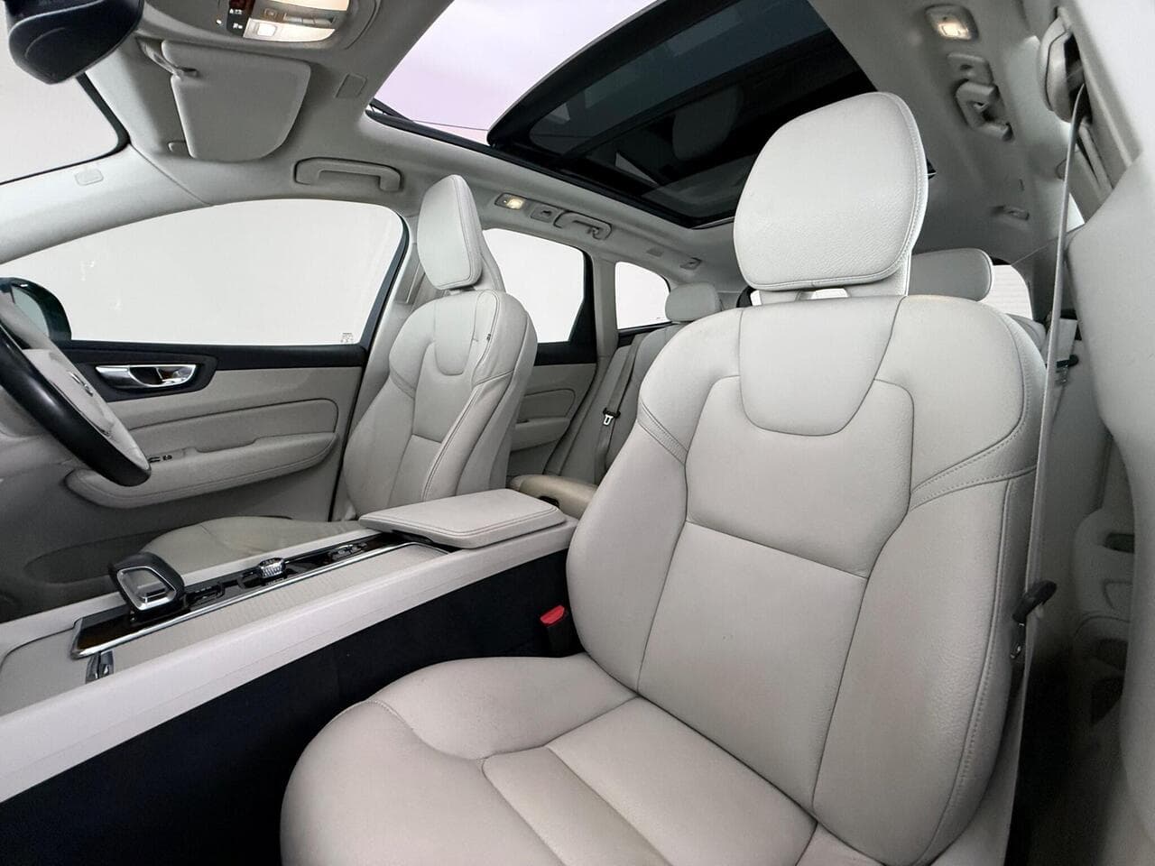 Volvo XC60 thumbnail Seat Front Passenger