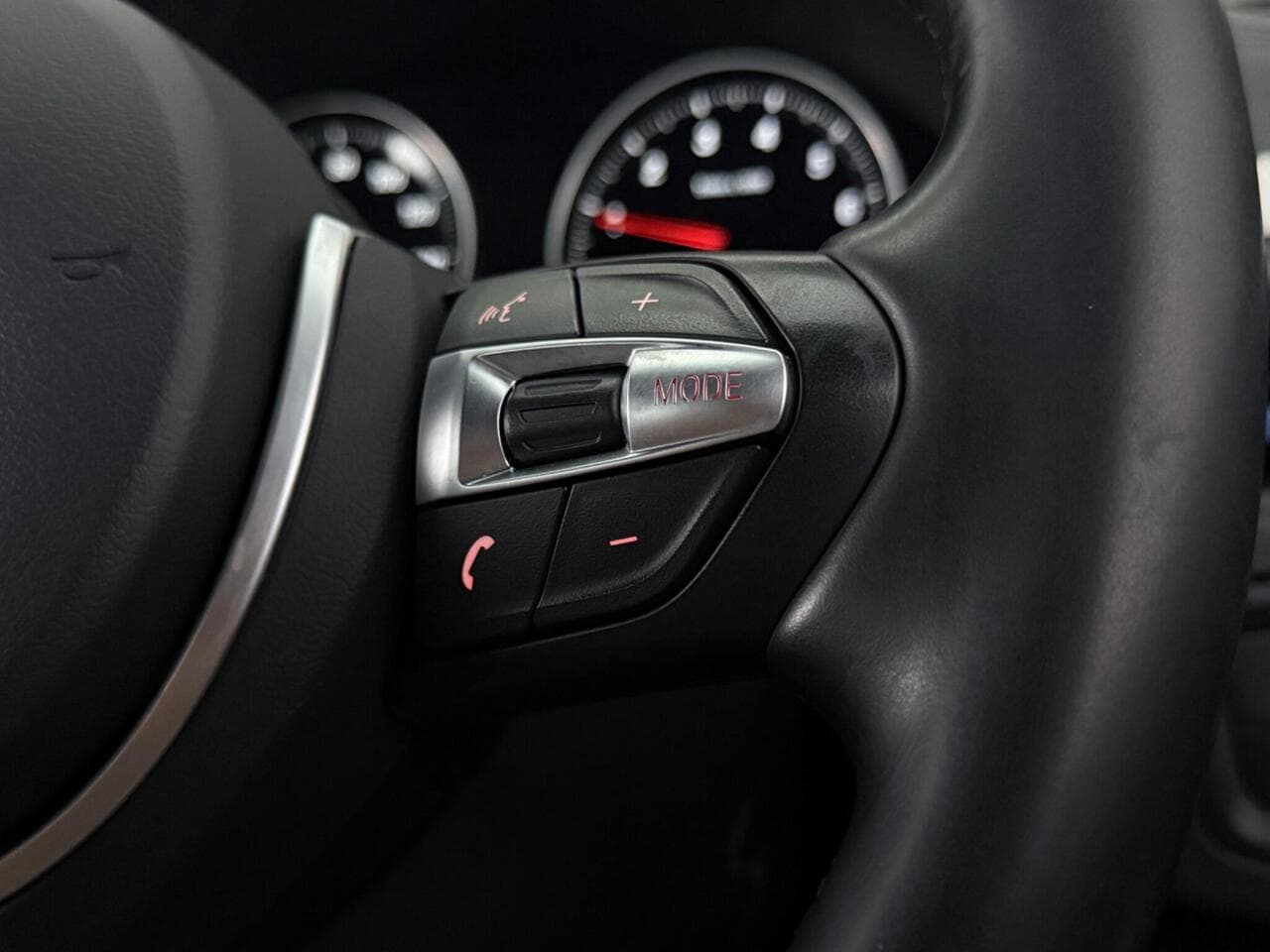 BMW X2 thumbnail Misc Controls