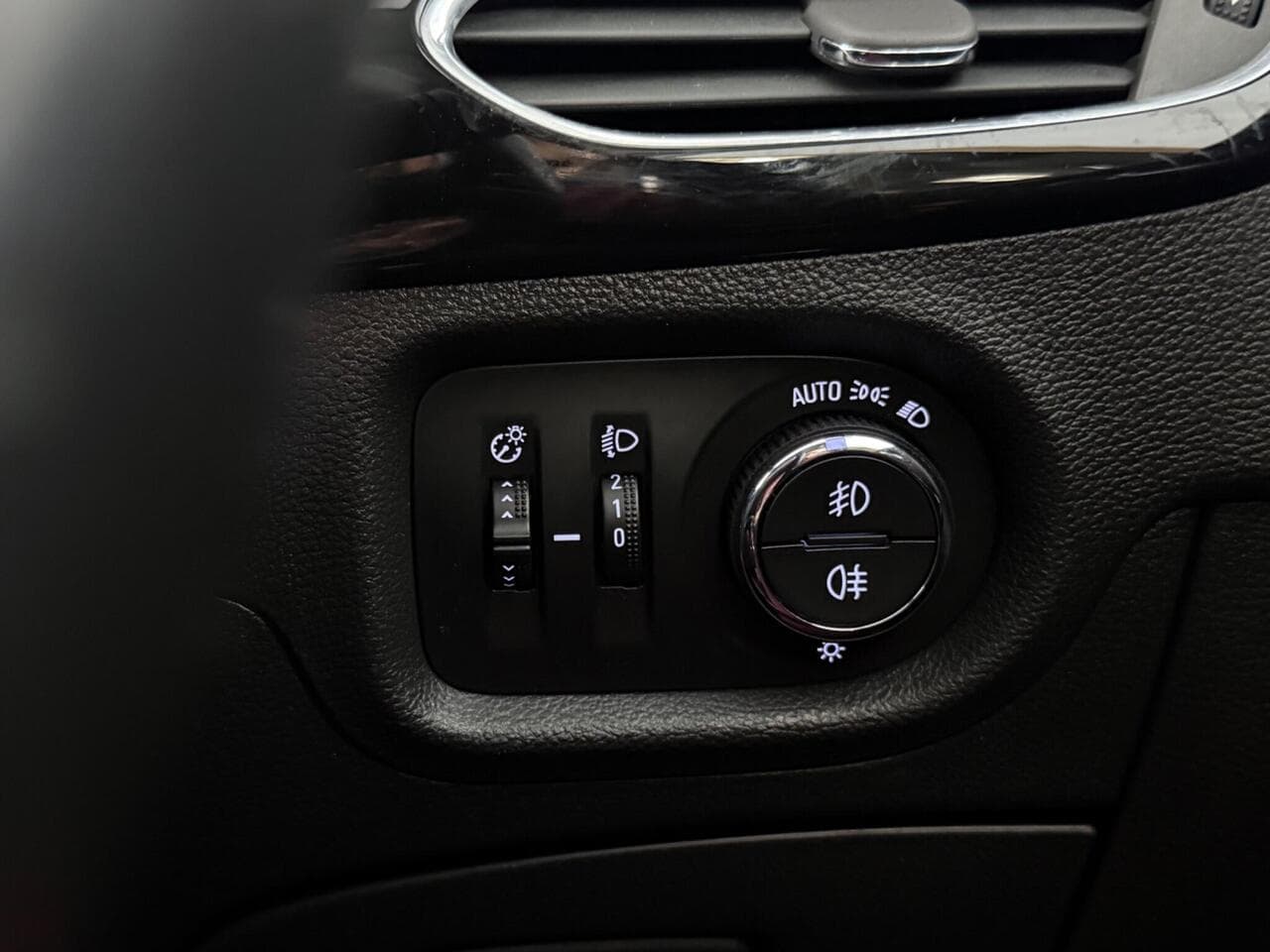 Vauxhall Astra thumbnail Misc Controls