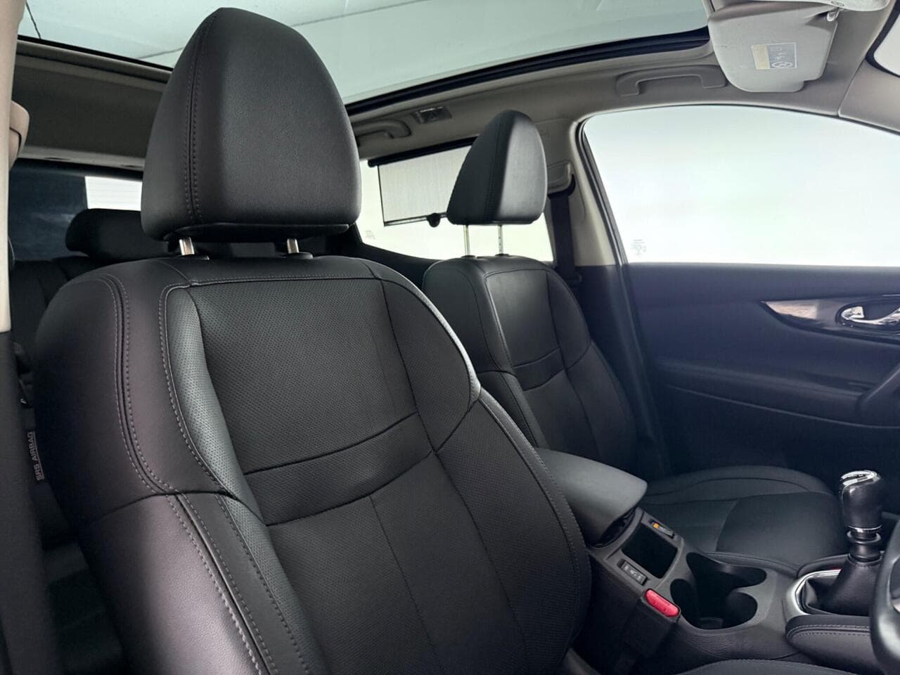 Nissan Qashqai thumbnail Seat Driver