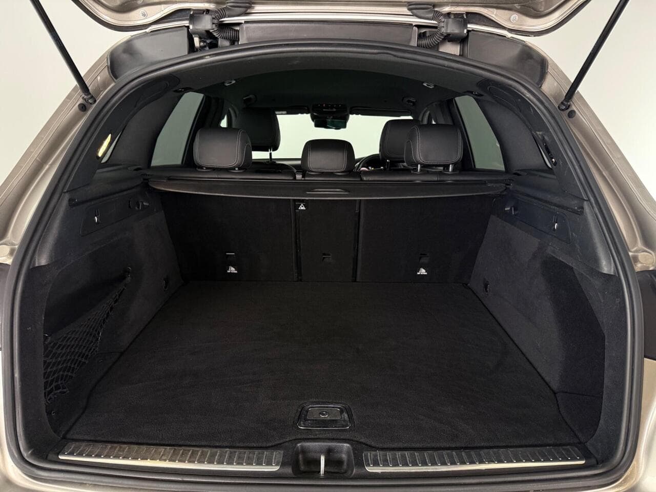 Mercedes-Benz GLC thumbnail Boot