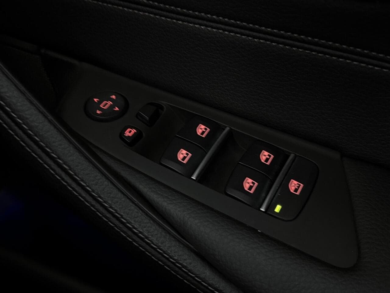 BMW 5 Series thumbnail Misc Controls