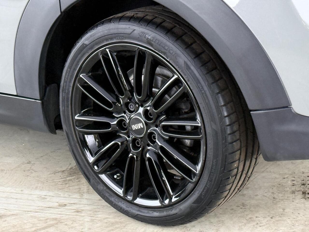 MINI Hatch thumbnail Wheel
