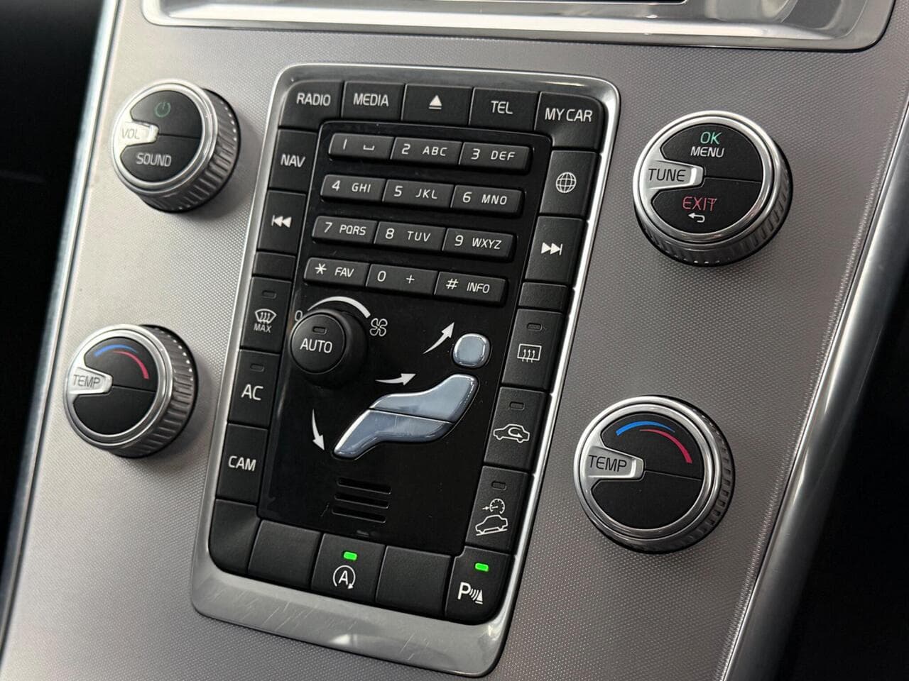 Volvo XC60 thumbnail Infotainment System