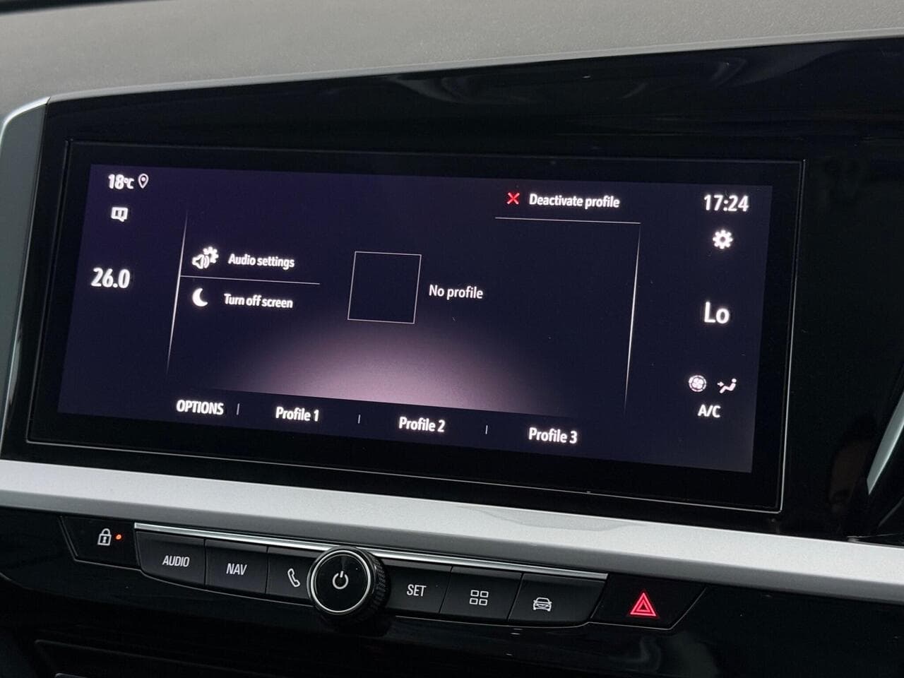 Vauxhall Grandland thumbnail Infotainment System