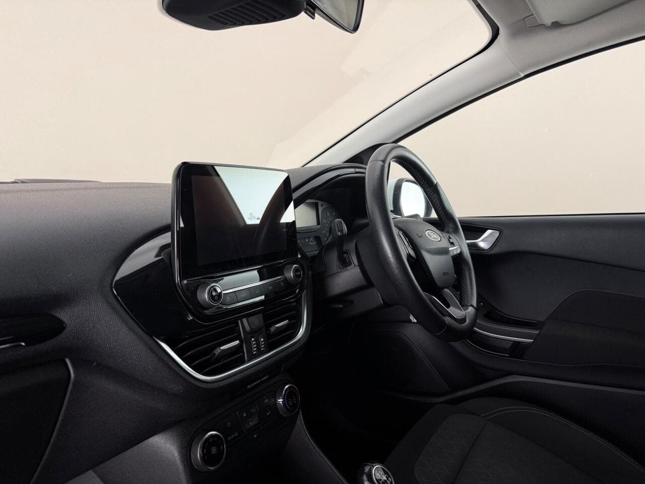 Ford Fiesta thumbnail Interior Front