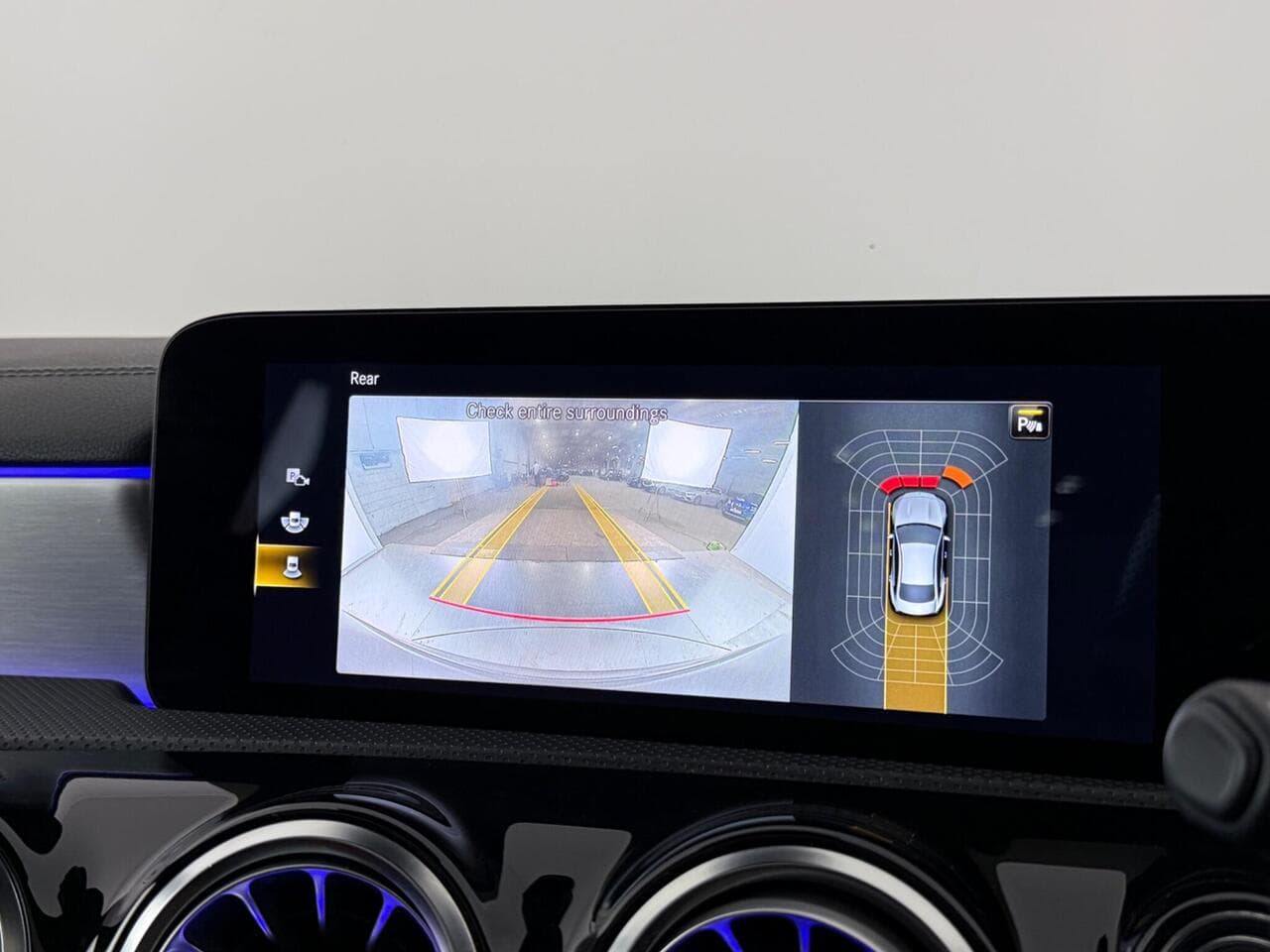 Mercedes-Benz CLA thumbnail Infotainment System