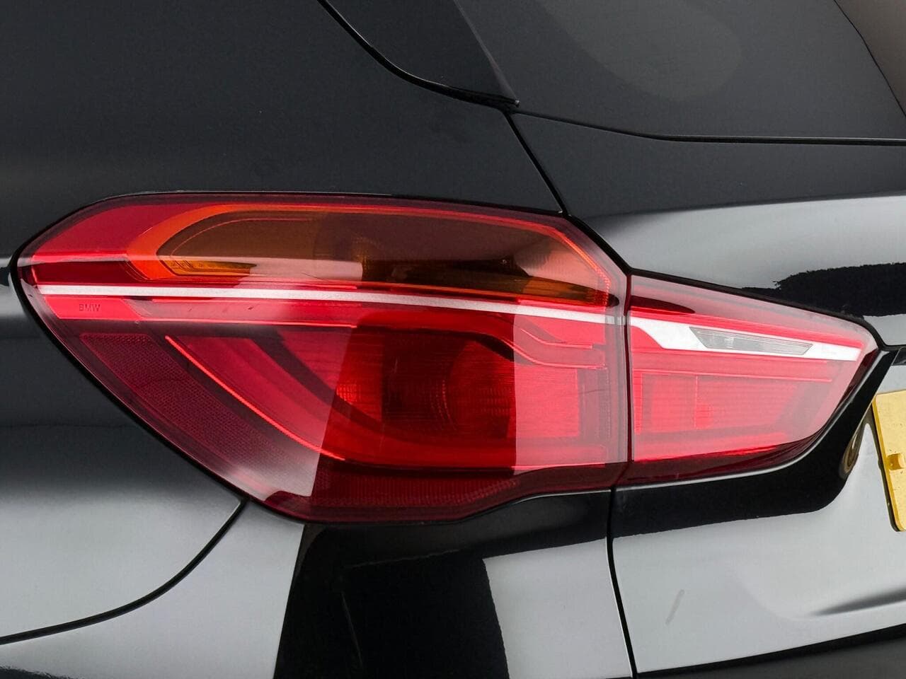 BMW X1 thumbnail Lights Rear