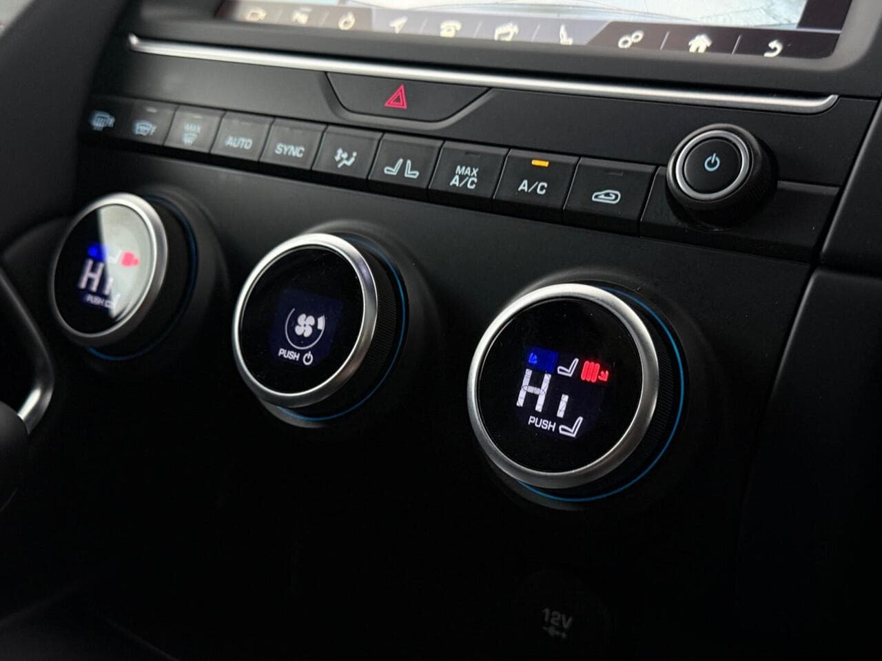 Jaguar E-PACE thumbnail Misc Controls