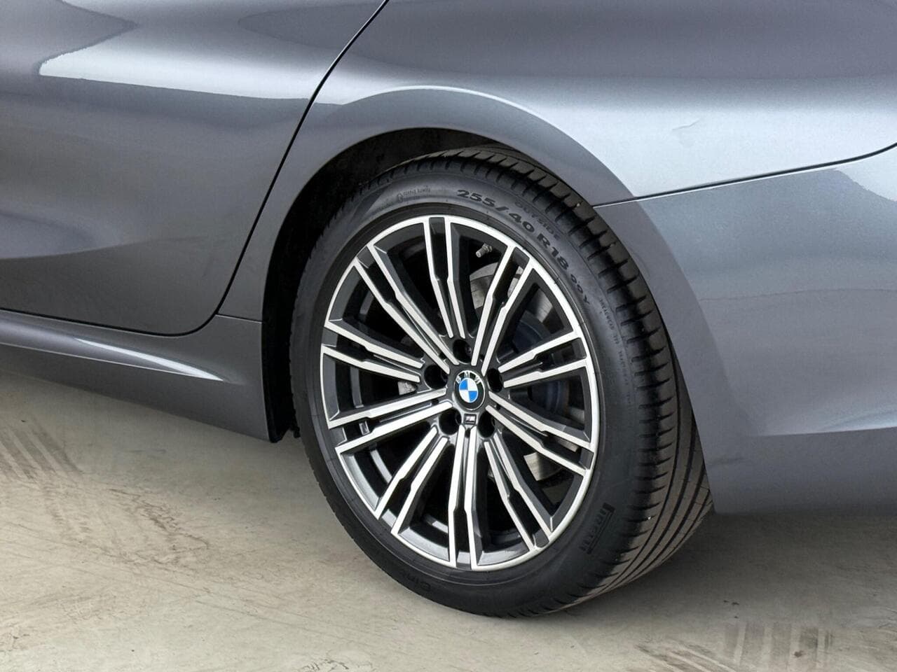 BMW 3 Series thumbnail Wheel
