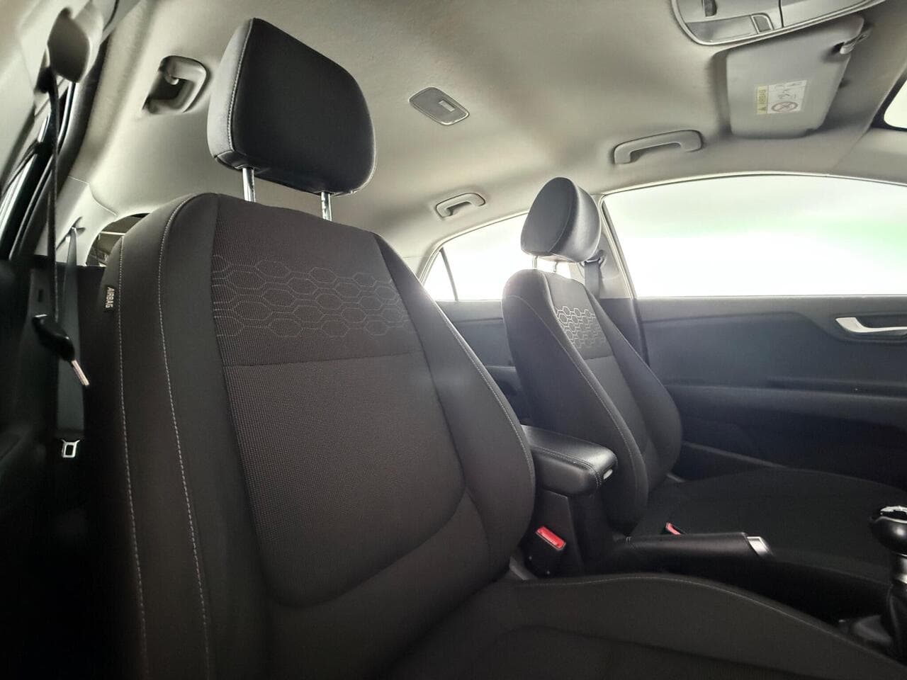 Kia Rio thumbnail Seat Driver