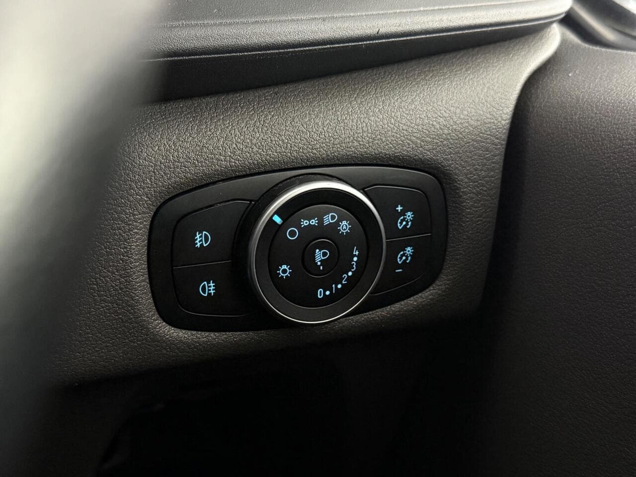 Ford Transit Custom thumbnail Misc Controls