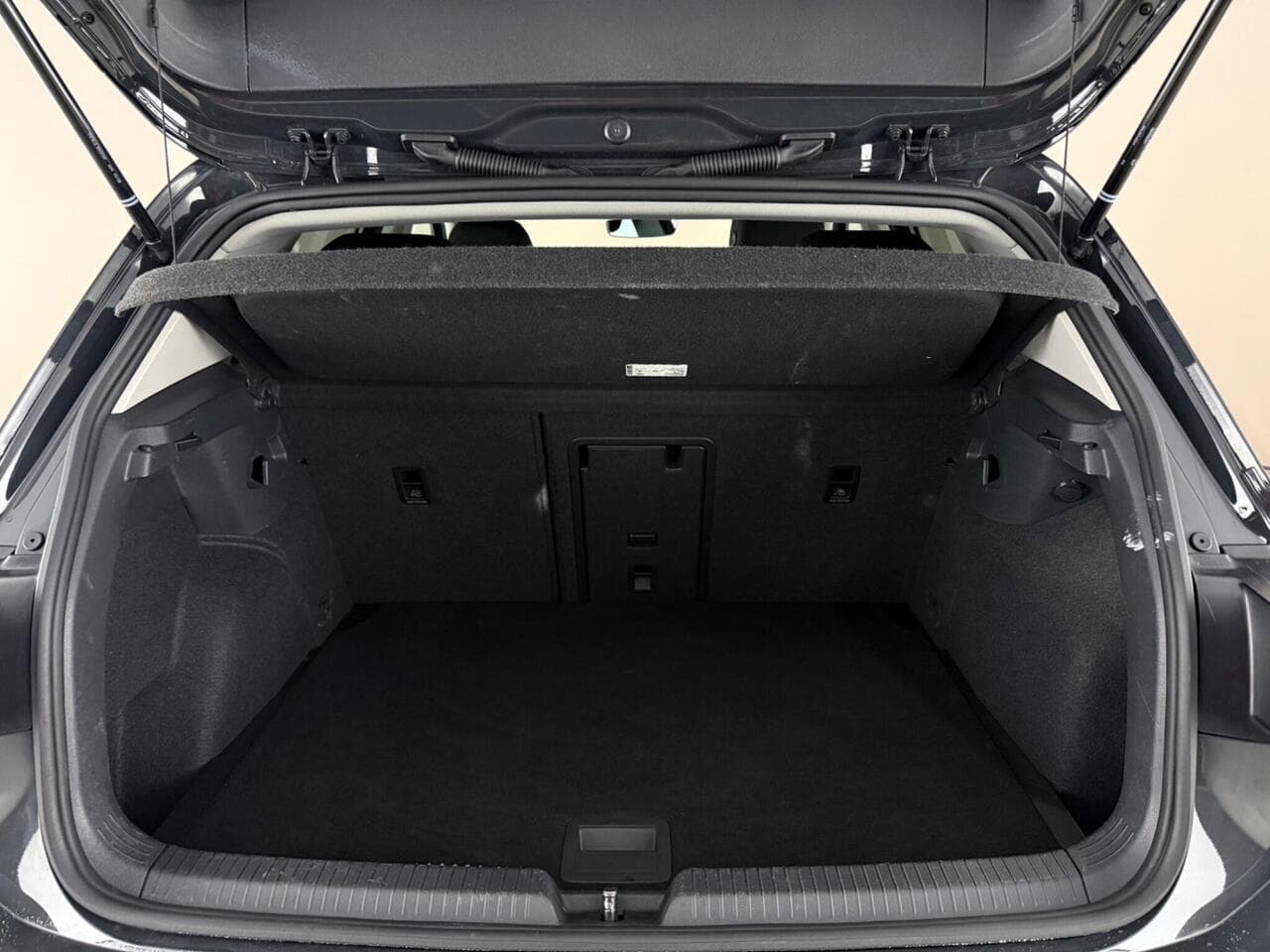 Volkswagen Golf thumbnail Boot
