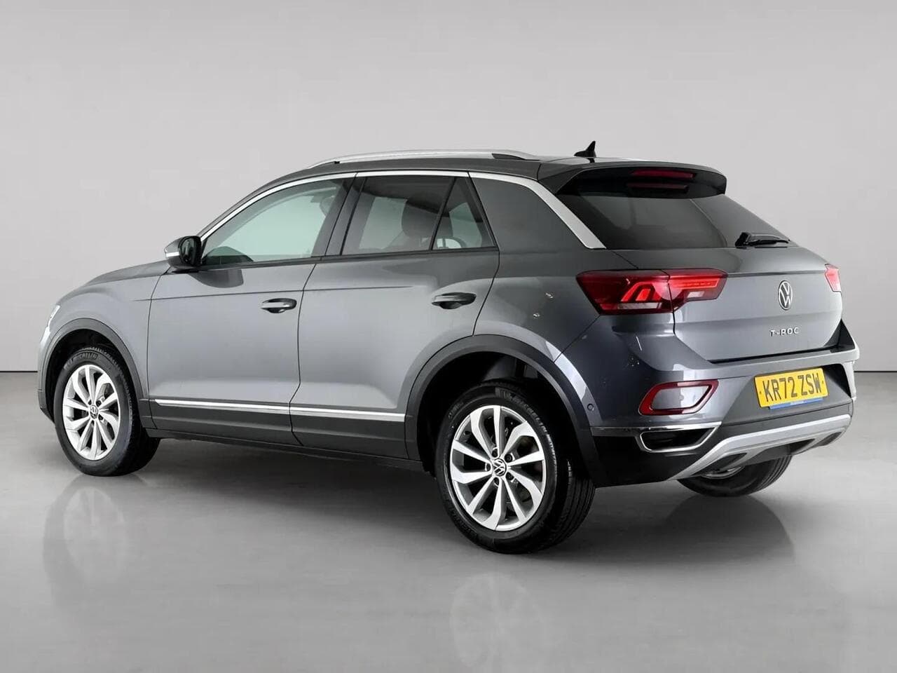 Volkswagen T-Roc thumbnail Rear Left