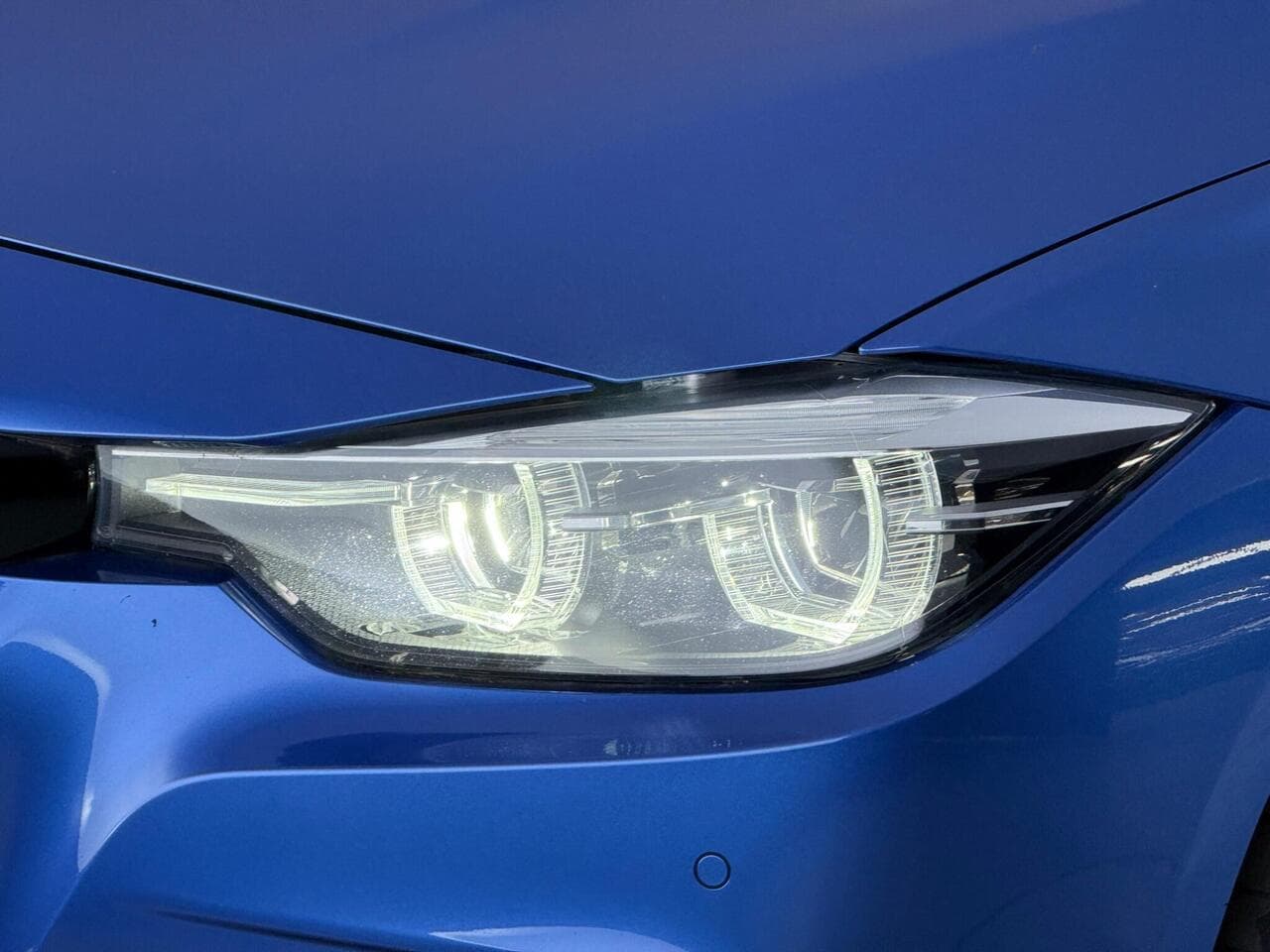 BMW 3 Series thumbnail Lights Front
