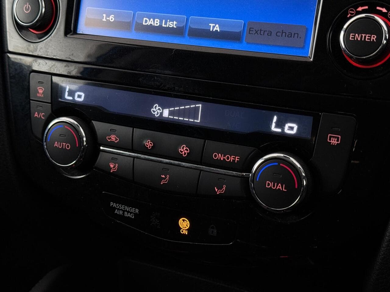 Nissan Qashqai thumbnail Infotainment System