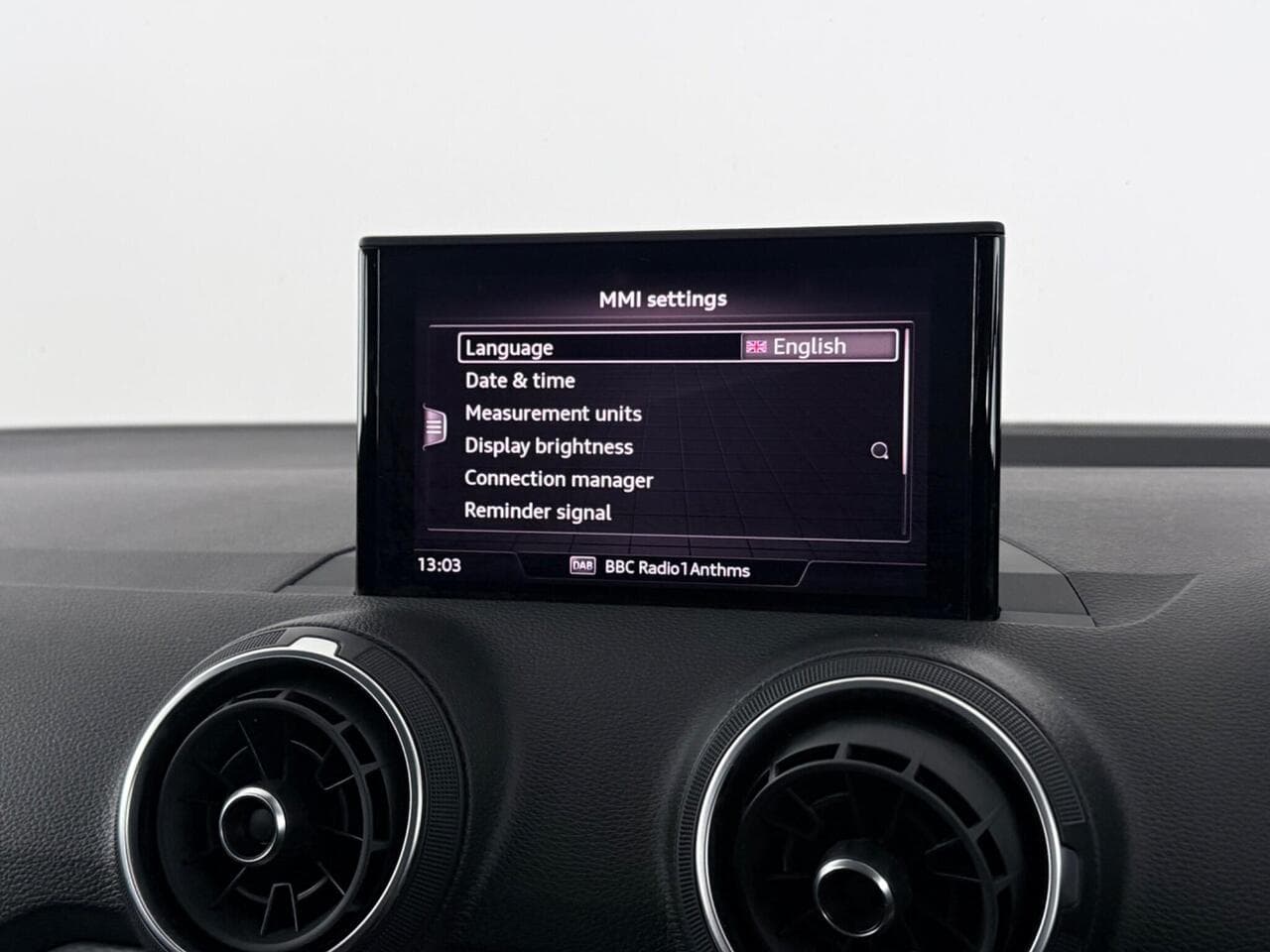 Audi Q2 thumbnail Infotainment System