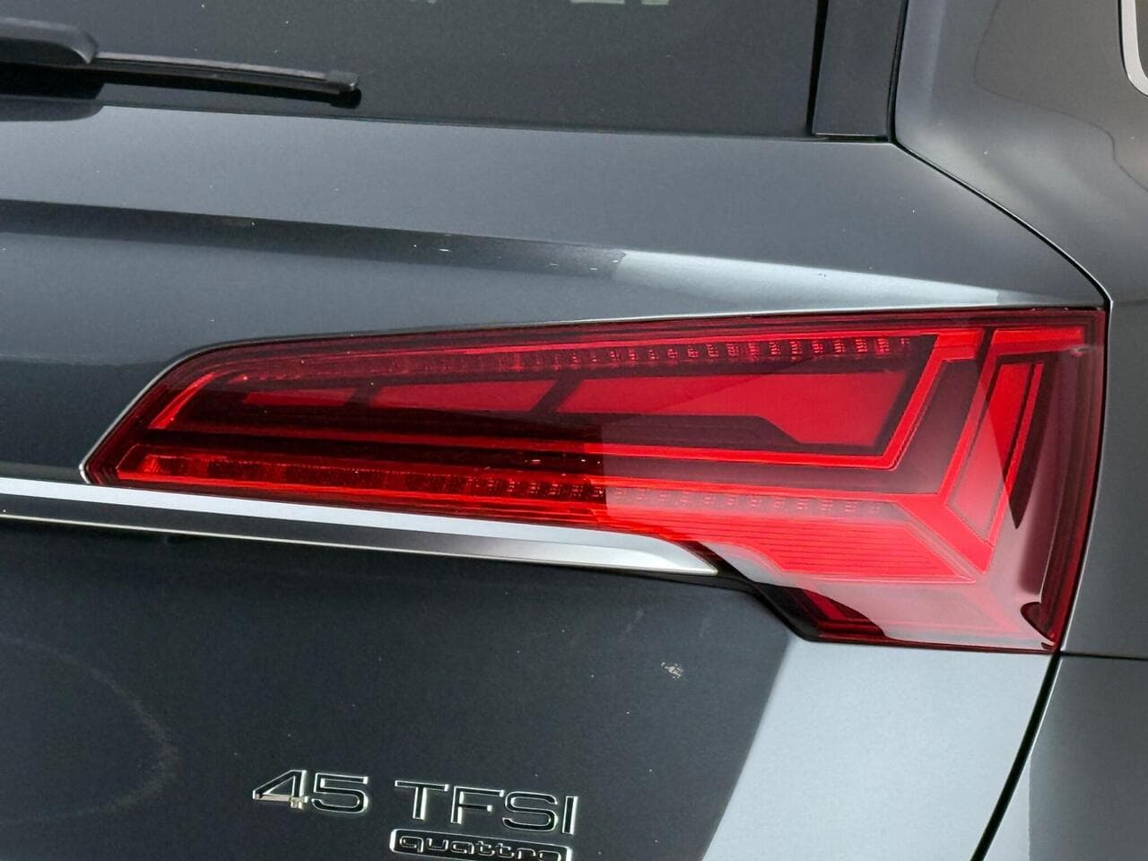 Audi Q5 thumbnail Lights Rear