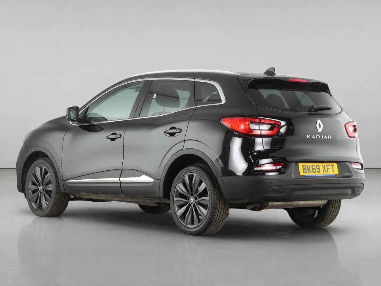 Renault Kadjar thumbnail Rear Left