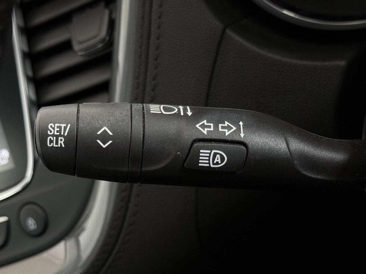 Vauxhall Grandland X thumbnail Misc Controls