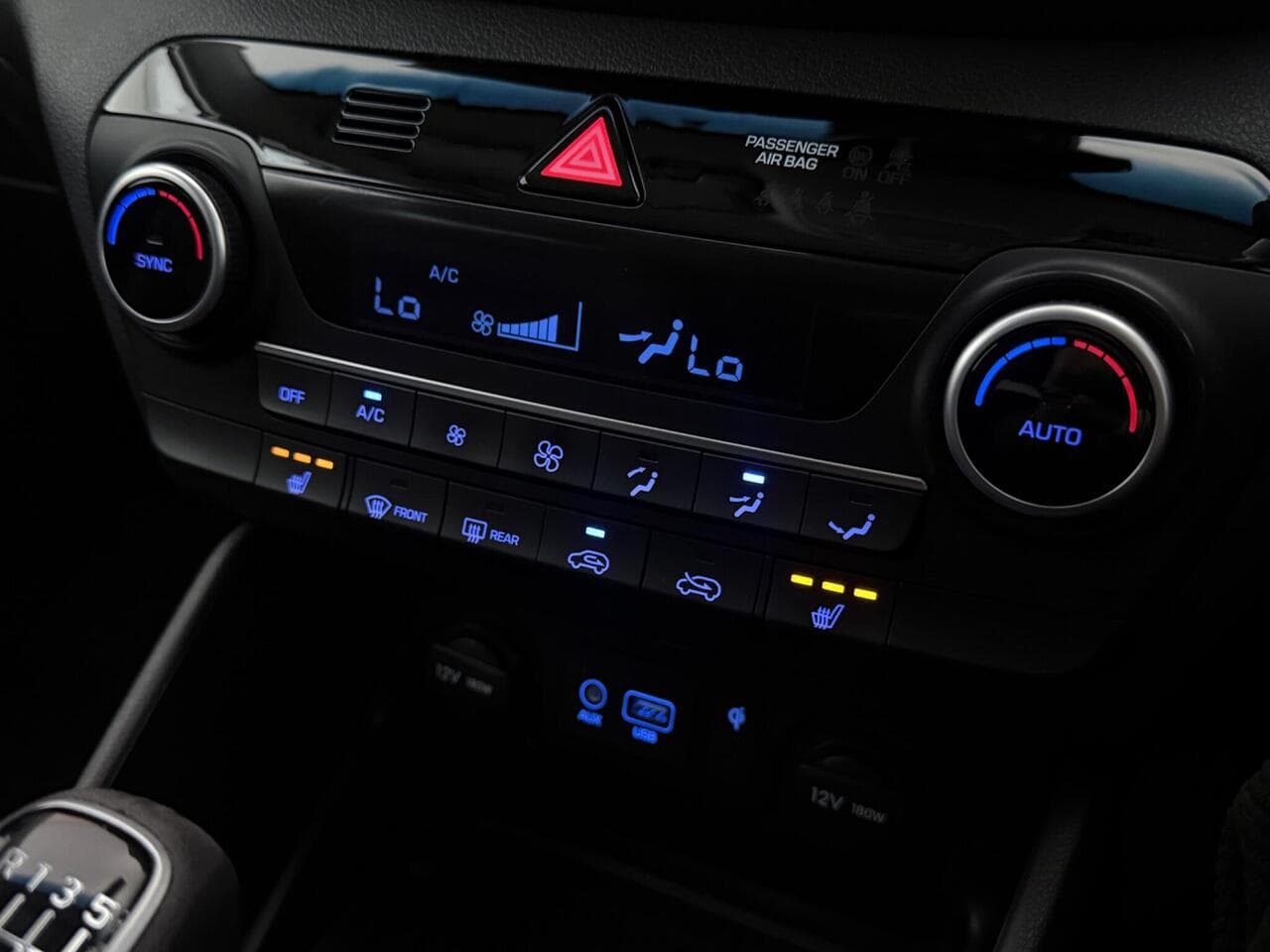 Hyundai TUCSON thumbnail Misc Controls