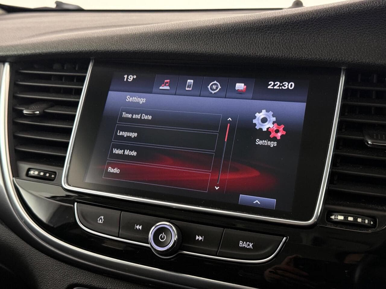 Vauxhall Mokka X thumbnail Infotainment System