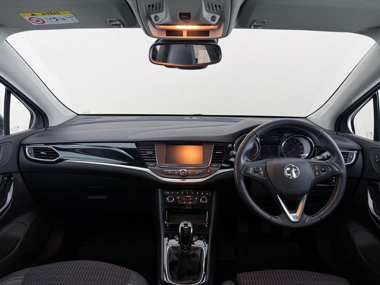 Vauxhall Astra thumbnail Interior Front