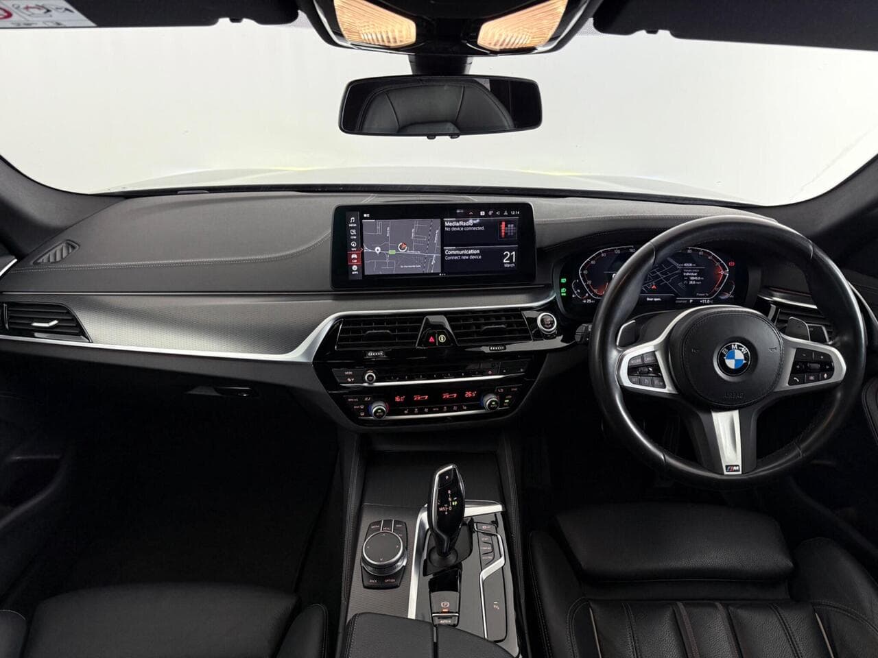 BMW 5 Series thumbnail Interior Front