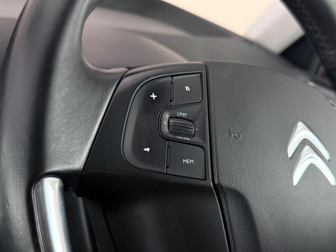 Citroen Grand C4 Picasso thumbnail Misc Controls