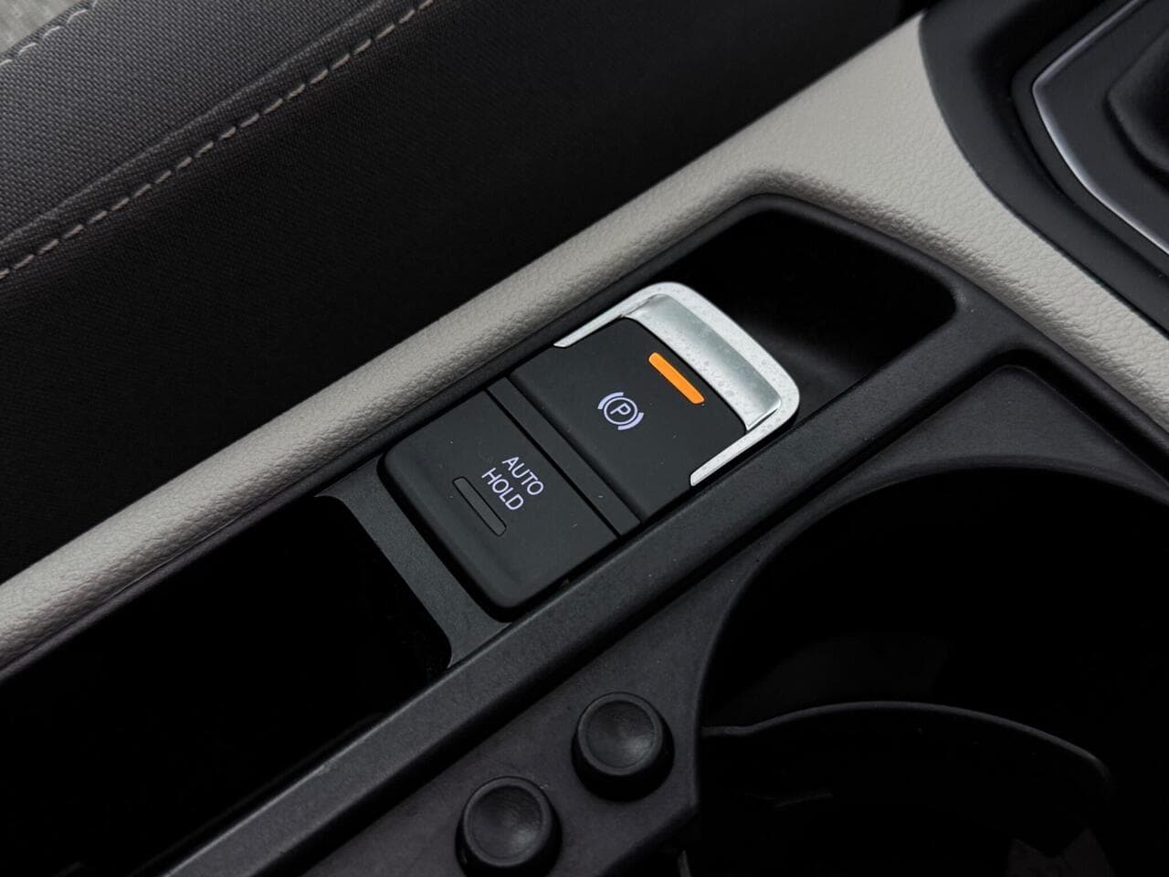 Volkswagen Touran thumbnail Misc Controls