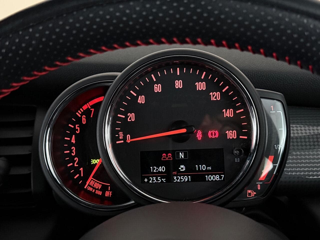 MINI Convertible thumbnail Driver Instruments