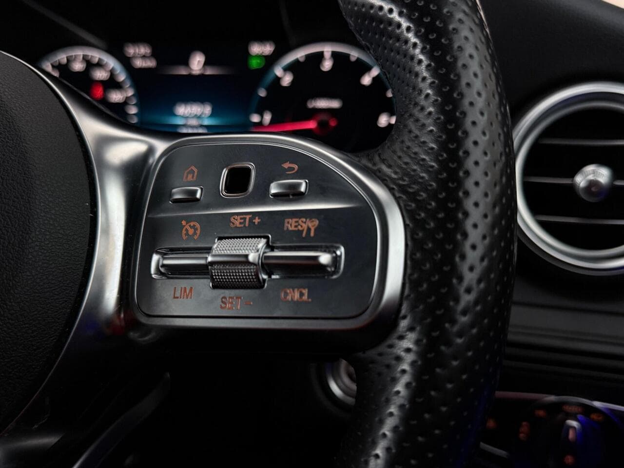 Mercedes-Benz GLC thumbnail Misc Controls