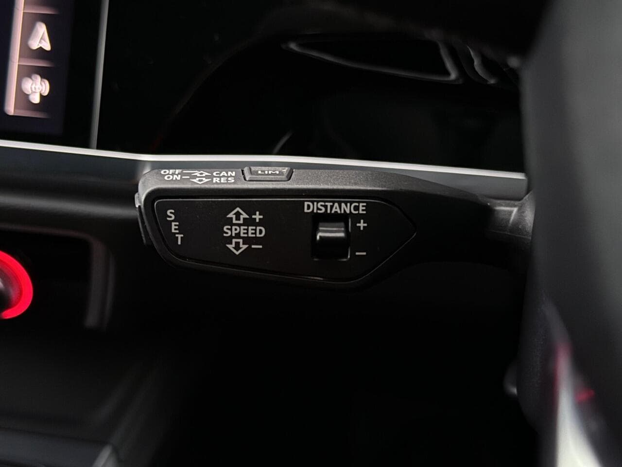 Audi Q3 thumbnail Misc Controls
