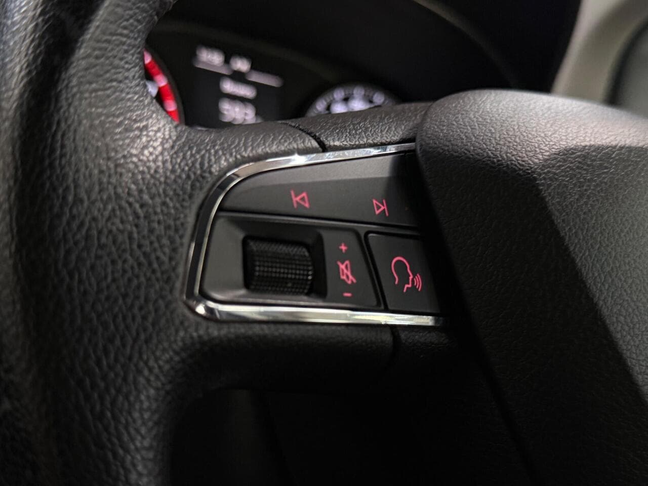 SEAT Arona thumbnail Misc Controls