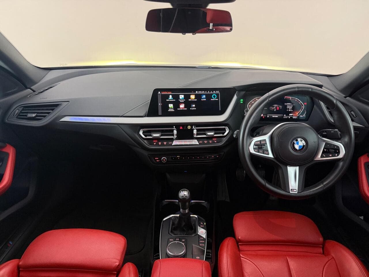 BMW 2 Series Gran Coupe thumbnail Interior Front