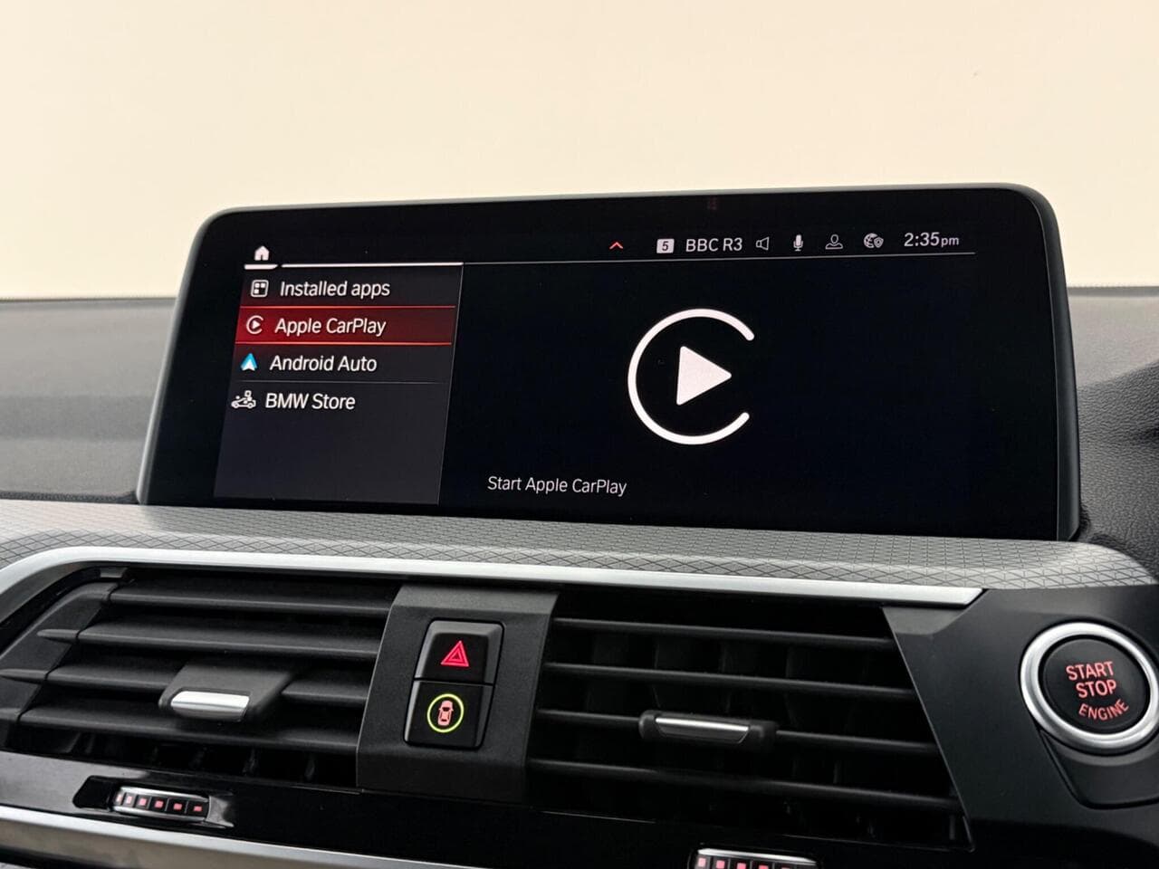 BMW X3 thumbnail Infotainment System