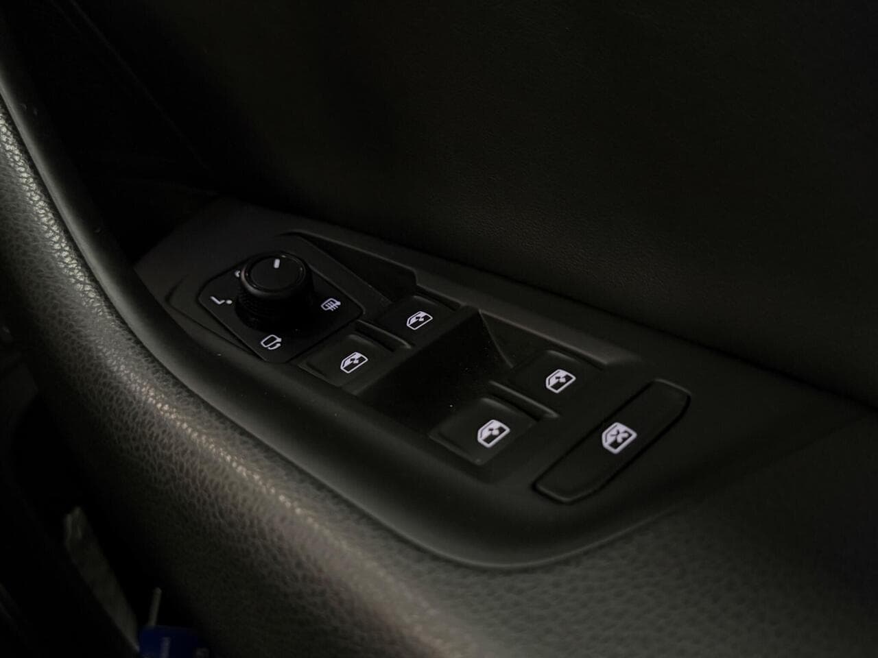 Volkswagen Arteon thumbnail Misc Controls
