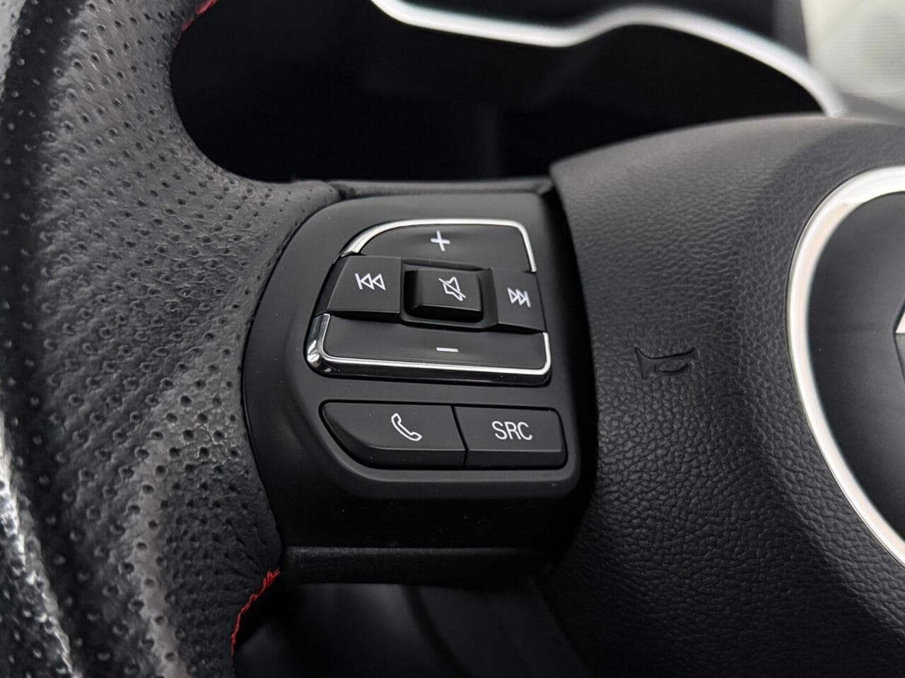 MG MG ZS thumbnail Misc Controls