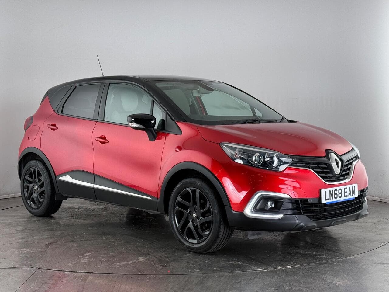 Renault Captur - Renault Captur 0.9 TCe ENERGY Iconic Euro 6 (s/s) 5dr