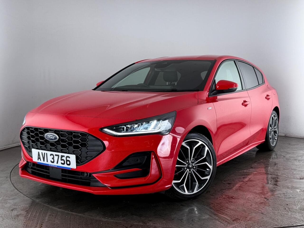 Ford Focus thumbnail Front Left