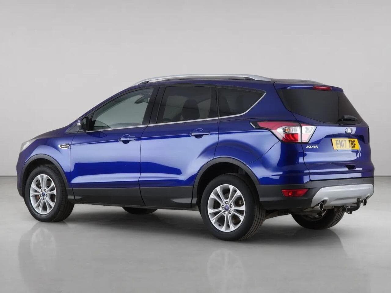 Ford Kuga thumbnail Rear Left